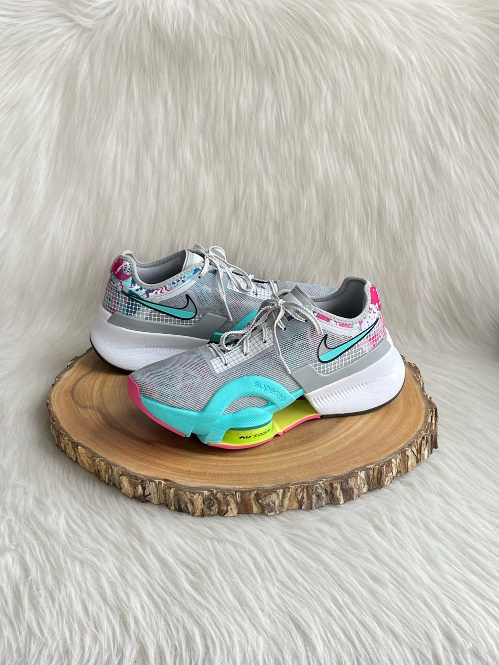 LIKE NEW Nike Air Zoom Superrep 3 sneakers - Picture 4 of 13